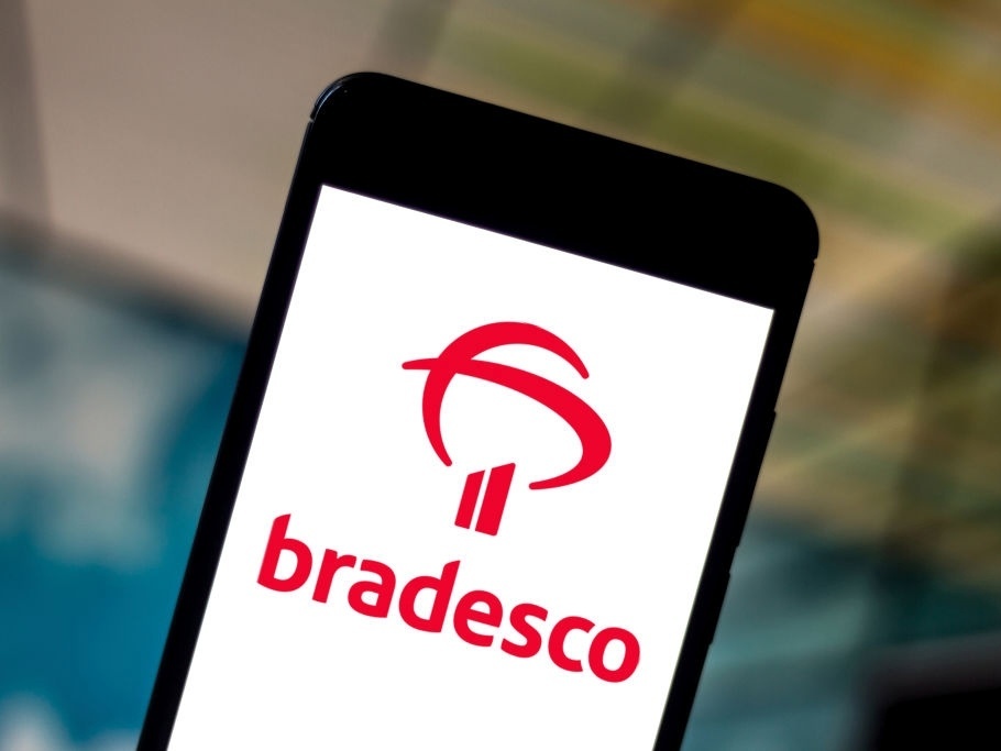 Cartão Bradesco com Anuidade Grátis para Sempre: Mito ou Realidade?